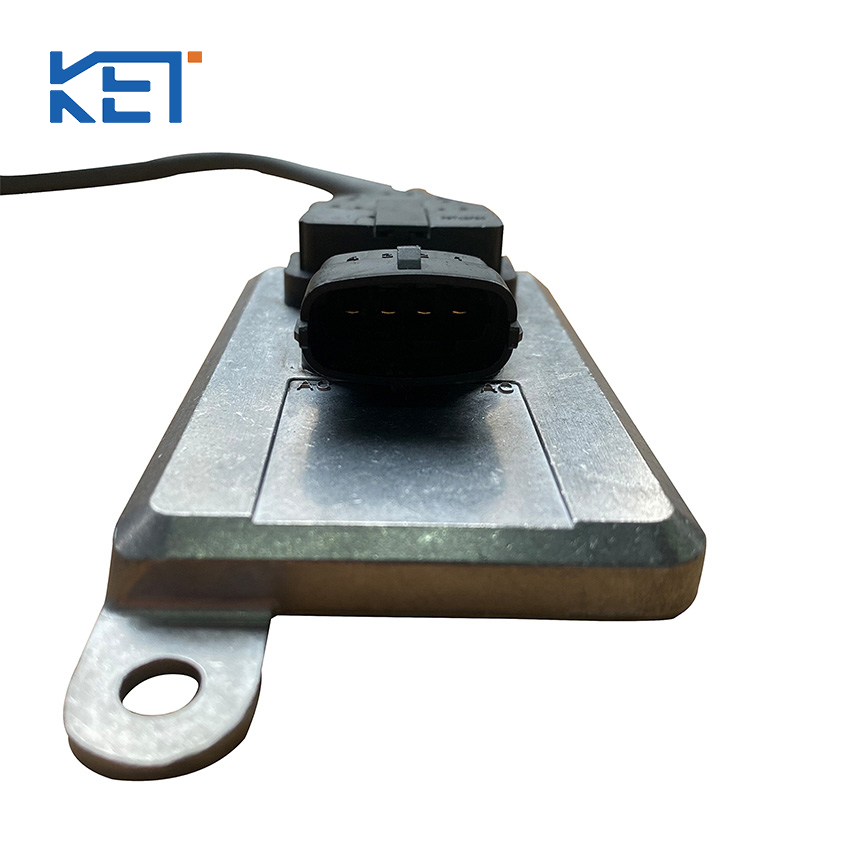 Features of NOx Sensor-5WK9 6775